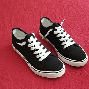 NEW!!Black Canvas Sneakers with White Laces